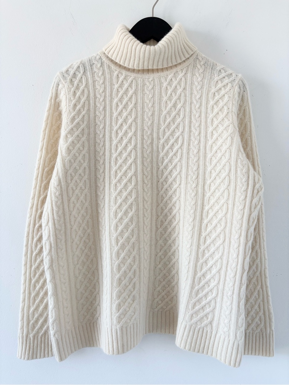 90s Tabi Lambswool / Angora Blend Cable Knit Turtleneck Sweater
